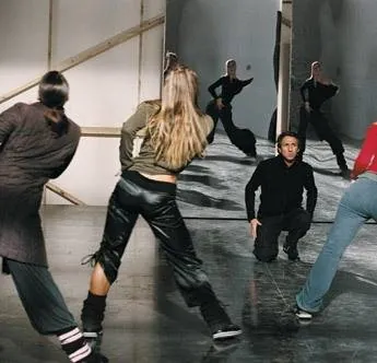 Фабрика звезд (2004) в хорошем качестве смотреть онлайн Фабрика звезд (2004) фильм в хорошем качестве смотреть онлайн