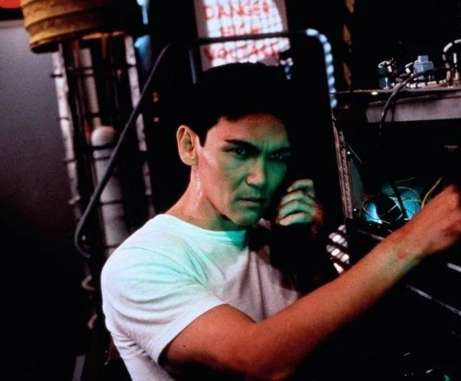 Кровавый кулак 6: Нулевая отметка (1993) в хорошем качестве смотреть онлайн Кровавый кулак 6: Нулевая отметка (1993) фильм в хорошем качестве смотреть онлайн