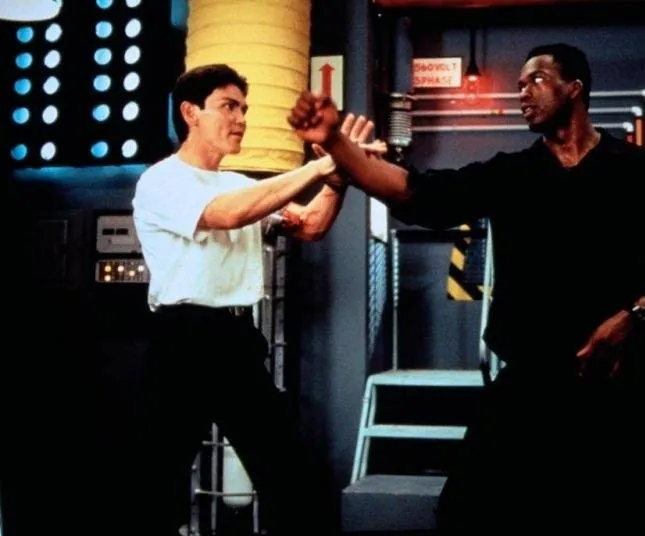 Кровавый кулак 6: Нулевая отметка (1993) смотреть онлайн бесплатно Кровавый кулак 6: Нулевая отметка (1993) фильм смотреть онлайн бесплатно