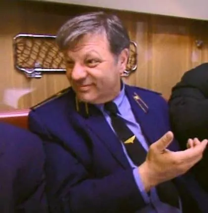 Между первой и второй (2004) смотреть онлайн Между первой и второй (2004) фильм смотреть онлайн