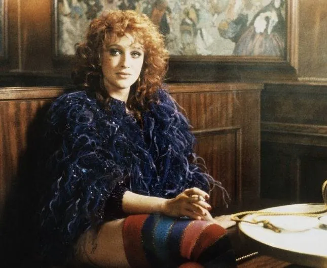 Обнаженная женщина (1981) смотреть онлайн Обнаженная женщина (1981) фильм смотреть онлайн