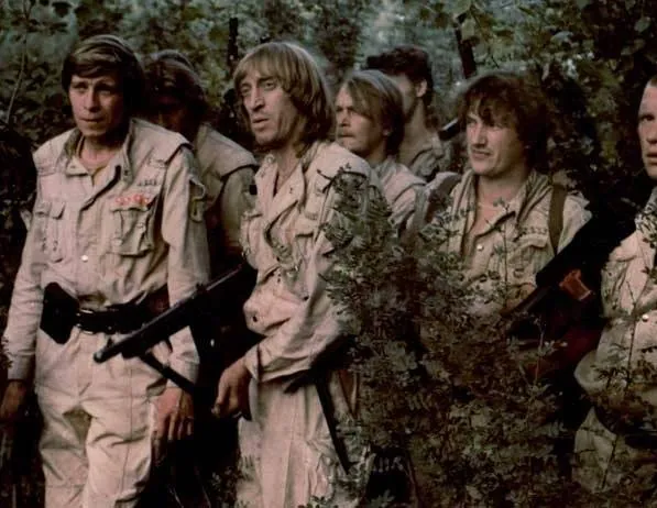 Сафари №6 (1990) смотреть онлайн Сафари №6 (1990) фильм смотреть онлайн