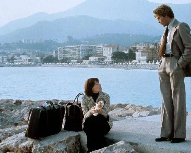 Романтичная англичанка (1975) смотреть онлайн Романтичная англичанка (1975) фильм смотреть онлайн