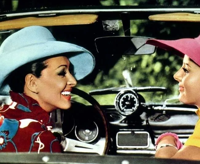 Грязные фото для дамы вне всяких подозрений (1970) смотреть онлайн Грязные фото для дамы вне всяких подозрений (1970) фильм смотреть онлайн