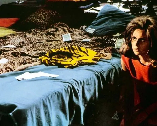 Грязные фото для дамы вне всяких подозрений (1970) смотреть онлайн бесплатно Грязные фото для дамы вне всяких подозрений (1970) фильм смотреть онлайн бесплатно