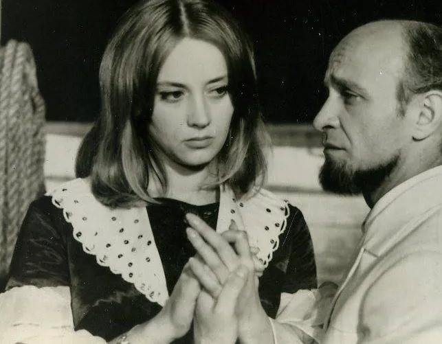 Бегущая по волнам (1967) смотреть онлайн Бегущая по волнам (1967) фильм смотреть онлайн