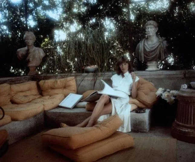 Лора (1979) смотреть онлайн Лора (1979) фильм смотреть онлайн