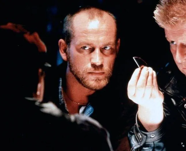 Охотники (1996) в хорошем качестве смотреть онлайн Охотники (1996) фильм в хорошем качестве смотреть онлайн