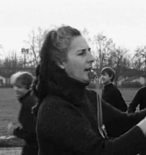 Долгие проводы (1971) смотреть онлайн бесплатно Долгие проводы (1971) фильм смотреть онлайн бесплатно