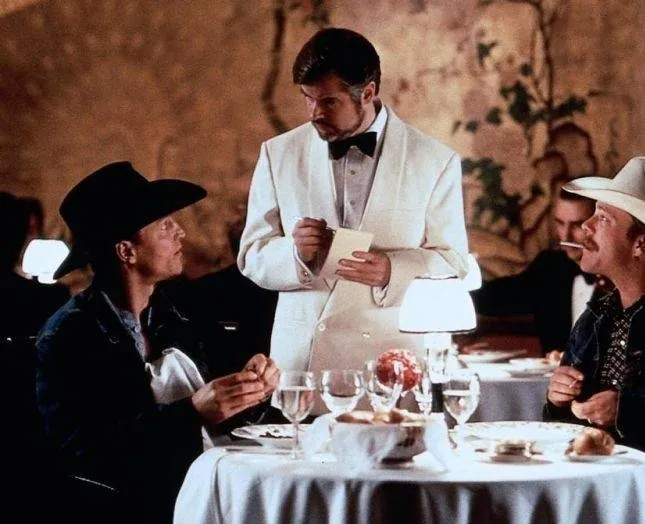 У ковбоев так принято (1994) в хорошем качестве смотреть онлайн У ковбоев так принято (1994) фильм в хорошем качестве смотреть онлайн