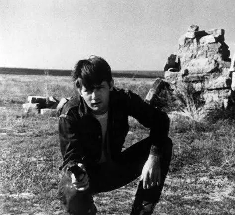 Пустоши (1973) в хорошем качестве смотреть онлайн Пустоши (1973) фильм в хорошем качестве смотреть онлайн