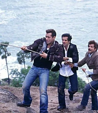 В водовороте неприятностей (2005) смотреть онлайн бесплатно В водовороте неприятностей (2005) фильм смотреть онлайн бесплатно