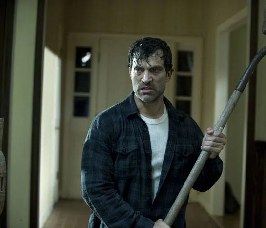 Темные круги (2011) смотреть онлайн Темные круги (2011) фильм смотреть онлайн