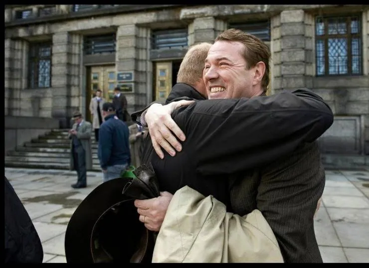 В тени (2012) смотреть онлайн бесплатно В тени (2012) фильм смотреть онлайн бесплатно