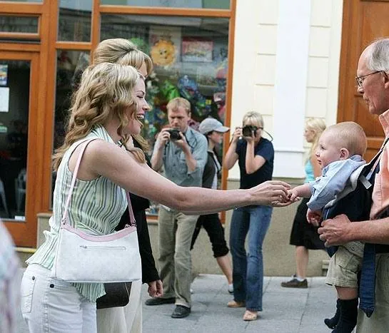 Принц и я: Королевская свадьба (2006) в хорошем качестве смотреть онлайн Принц и я: Королевская свадьба (2006) фильм в хорошем качестве смотреть онлайн