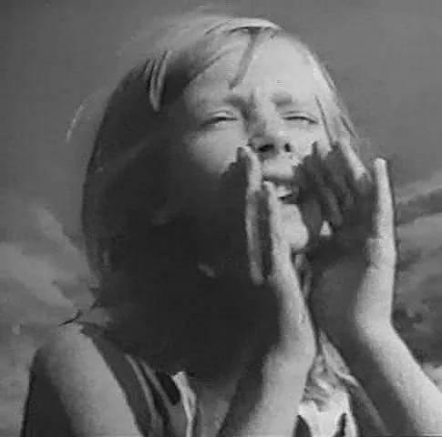 Девочка и эхо (1965) в хорошем качестве смотреть онлайн Девочка и эхо (1965) фильм в хорошем качестве смотреть онлайн