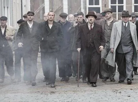 Опасная банда (2011) смотреть онлайн Опасная банда (2011) фильм смотреть онлайн