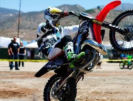 Братишка (2012) смотреть онлайн Братишка (2012) фильм смотреть онлайн