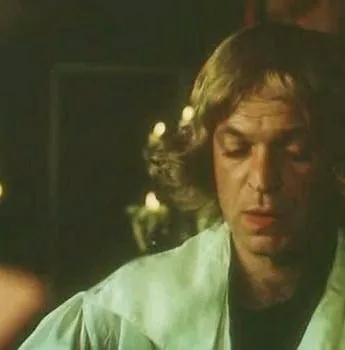 Остров погибших кораблей (1987) смотреть онлайн бесплатно Остров погибших кораблей (1987) фильм смотреть онлайн бесплатно