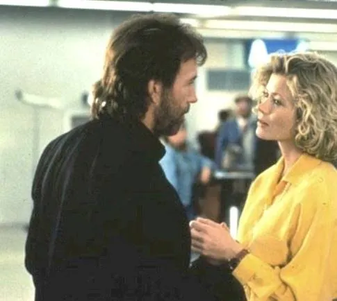 Порождение ада (1993) в хорошем качестве смотреть онлайн Порождение ада (1993) фильм в хорошем качестве смотреть онлайн