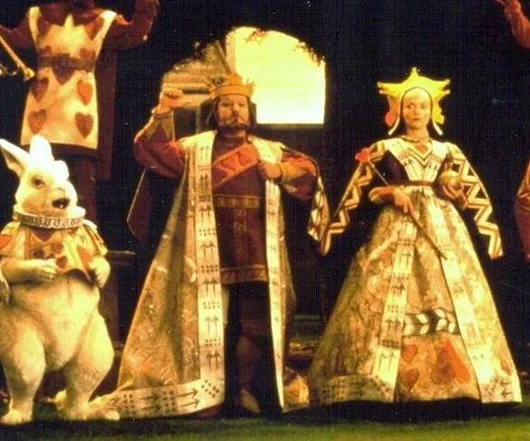 Алиса в стране чудес (1999) в хорошем качестве смотреть онлайн Алиса в стране чудес (1999) фильм в хорошем качестве смотреть онлайн