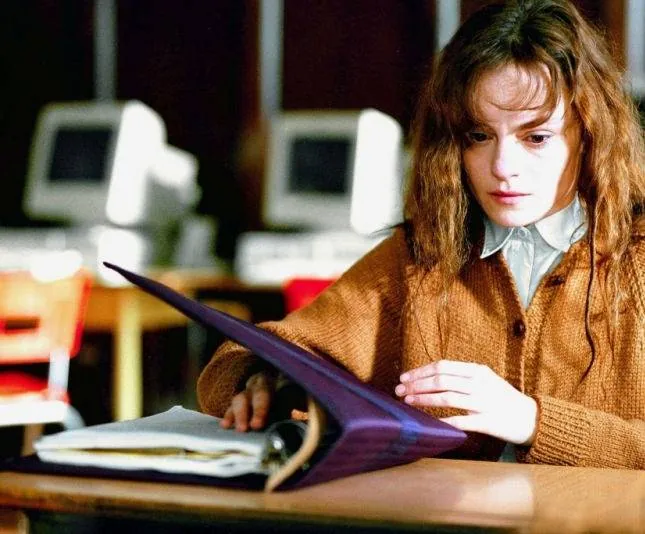 Кэрри (2002) в хорошем качестве смотреть онлайн Кэрри (2002) фильм в хорошем качестве смотреть онлайн