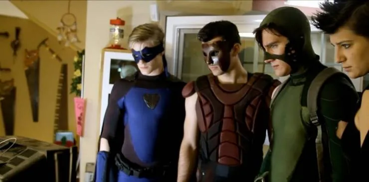 Все супергерои должны погибнуть (2011) смотреть онлайн Все супергерои должны погибнуть (2011) фильм смотреть онлайн