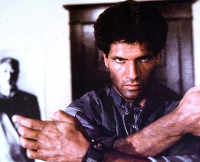 Стальные руки (1986) в хорошем качестве смотреть онлайн Стальные руки (1986) фильм в хорошем качестве смотреть онлайн