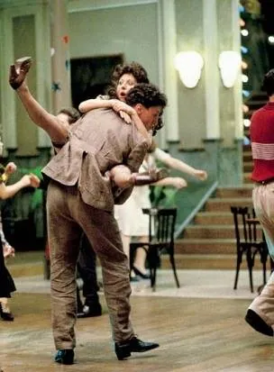 Бал (1983) смотреть онлайн бесплатно Бал (1983) фильм смотреть онлайн бесплатно