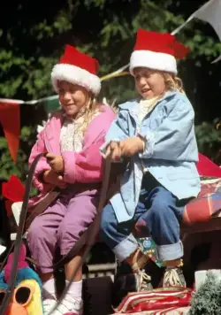 Прячься, бабушка! Мы едем (1992) смотреть онлайн бесплатно Прячься, бабушка! Мы едем (1992) фильм смотреть онлайн бесплатно