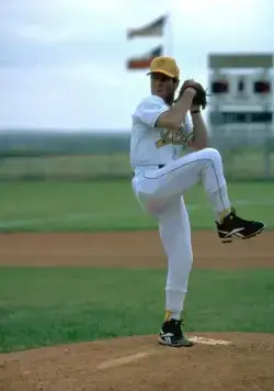 Новичок (2002) в хорошем качестве смотреть онлайн Новичок (2002) фильм в хорошем качестве смотреть онлайн