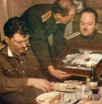 А в России опять окаянные дни (1990) в хорошем качестве смотреть онлайн А в России опять окаянные дни (1990) фильм в хорошем качестве смотреть онлайн