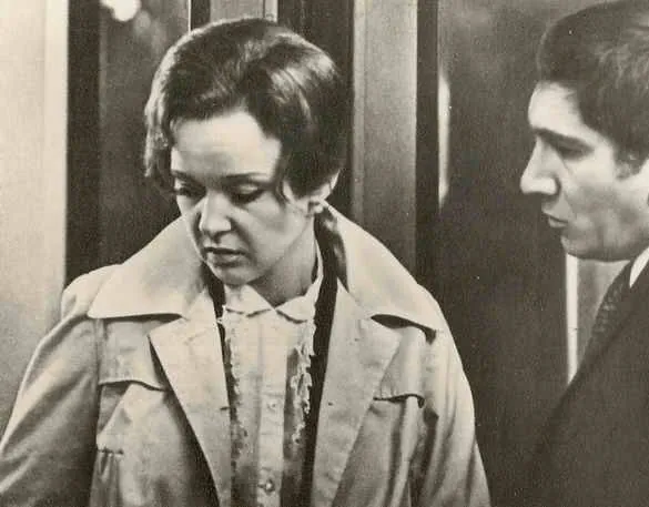 Старые стены (1973) смотреть онлайн Старые стены (1973) фильм смотреть онлайн