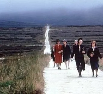 Танцы во время Луназы (1998) смотреть онлайн бесплатно Танцы во время Луназы (1998) фильм смотреть онлайн бесплатно