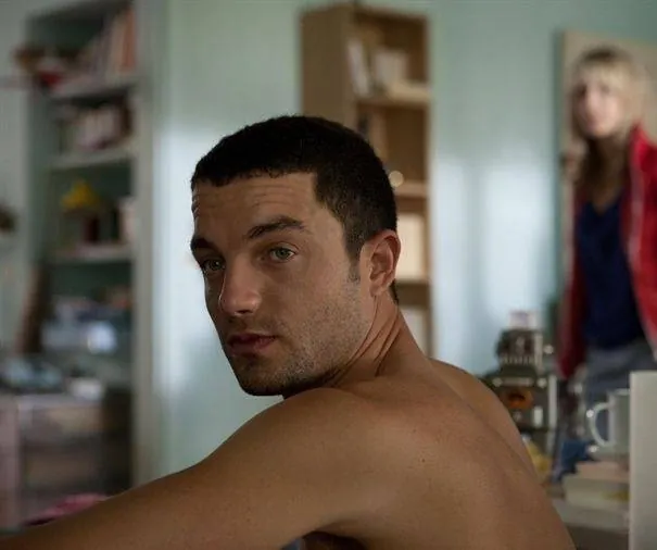 И вдруг мне всех не хватает (2011) в хорошем качестве смотреть онлайн И вдруг мне всех не хватает (2011) фильм в хорошем качестве смотреть онлайн