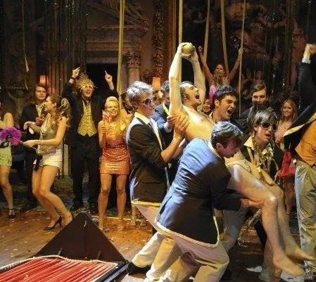 Троица (2009) смотреть онлайн Троица (2009) сериал смотреть онлайн