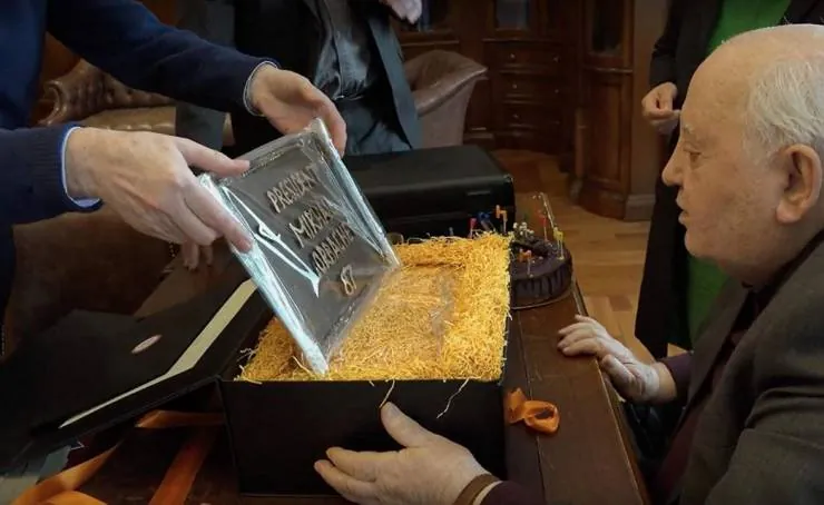 Встреча с Горбачевым (2018) смотреть онлайн Встреча с Горбачевым (2018) фильм смотреть онлайн