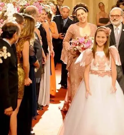 Фаворитка (2008) 1 сезон 1-5,6,7 серия смотреть онлайн Фаворитка (2008) сериал 1-5,6,7 серию 1 сезона смотреть онлайн