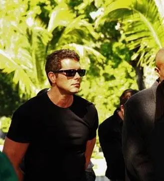 Кто-то смотрит на тебя (2010) в хорошем качестве смотреть онлайн Кто-то смотрит на тебя (2010) сериал в хорошем качестве смотреть онлайн