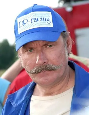 Гонка за счастьем (2007) 1 сезон 1-125,126,127 серия в хорошем качестве смотреть онлайн Гонка за счастьем (2007) сериал 1-125,126,127 серию 1 сезона в хорошем качестве смотреть онлайн