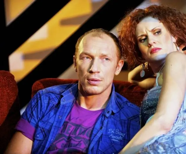 Последняя минута (2010) в хорошем качестве смотреть онлайн Последняя минута (2010) сериал в хорошем качестве смотреть онлайн