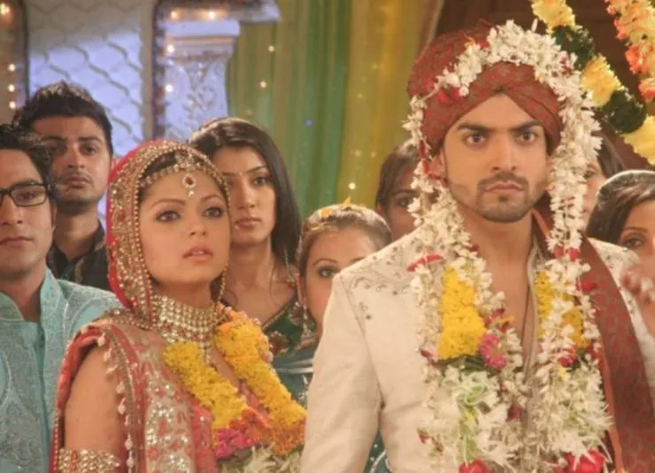 Песня, никому не известная (2010) в хорошем качестве смотреть онлайн Песня, никому не известная (2010) сериал в хорошем качестве смотреть онлайн