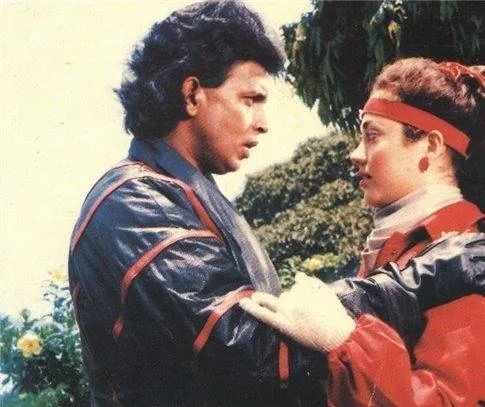 Коммандос (1988) смотреть онлайн Коммандос (1988) фильм смотреть онлайн