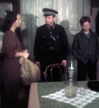 Третий в пятом ряду (1984) смотреть онлайн бесплатно Третий в пятом ряду (1984) фильм смотреть онлайн бесплатно