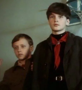 Третий в пятом ряду (1984) в хорошем качестве смотреть онлайн Третий в пятом ряду (1984) фильм в хорошем качестве смотреть онлайн