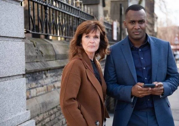 Незнакомка (2020) смотреть онлайн бесплатно Незнакомка (2020) сериал смотреть онлайн бесплатно