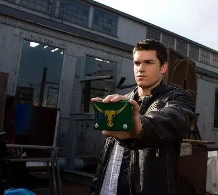 Камен Райдер: Драгон Найт (2008) смотреть онлайн Камен Райдер: Драгон Найт (2008) сериал смотреть онлайн