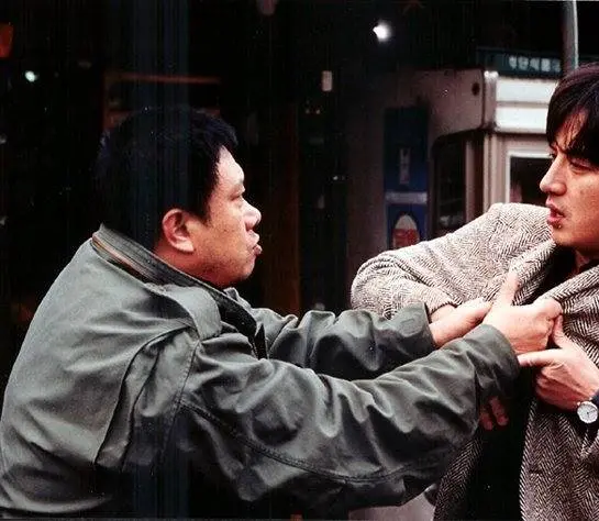 Необычный поворот (2004) смотреть онлайн бесплатно Необычный поворот (2004) фильм смотреть онлайн бесплатно