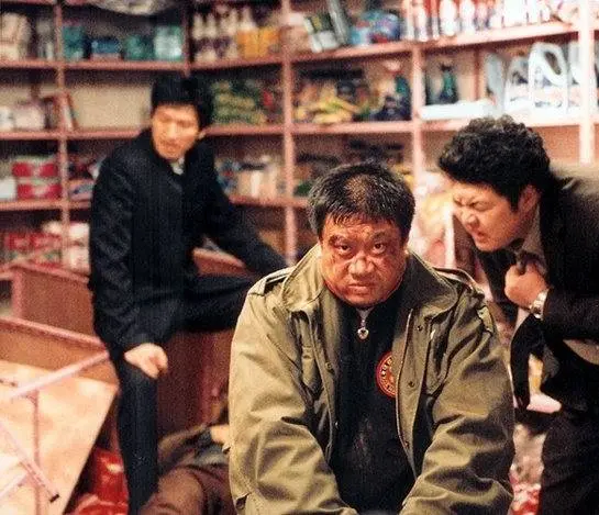 Необычный поворот (2004) смотреть онлайн Необычный поворот (2004) фильм смотреть онлайн