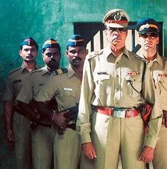 Долг превыше всего (2004) в хорошем качестве смотреть онлайн Долг превыше всего (2004) фильм в хорошем качестве смотреть онлайн